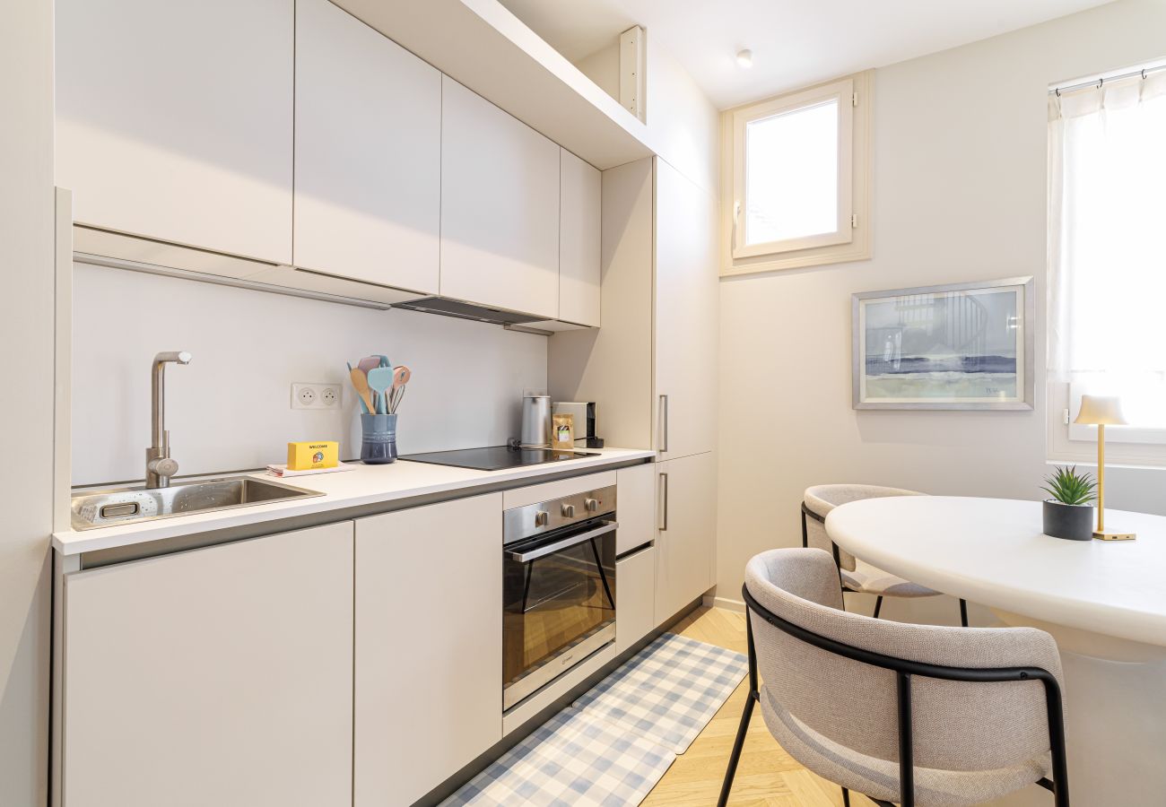 Apartment in Nice - Wide Open Sky Terrace 1 Bdr