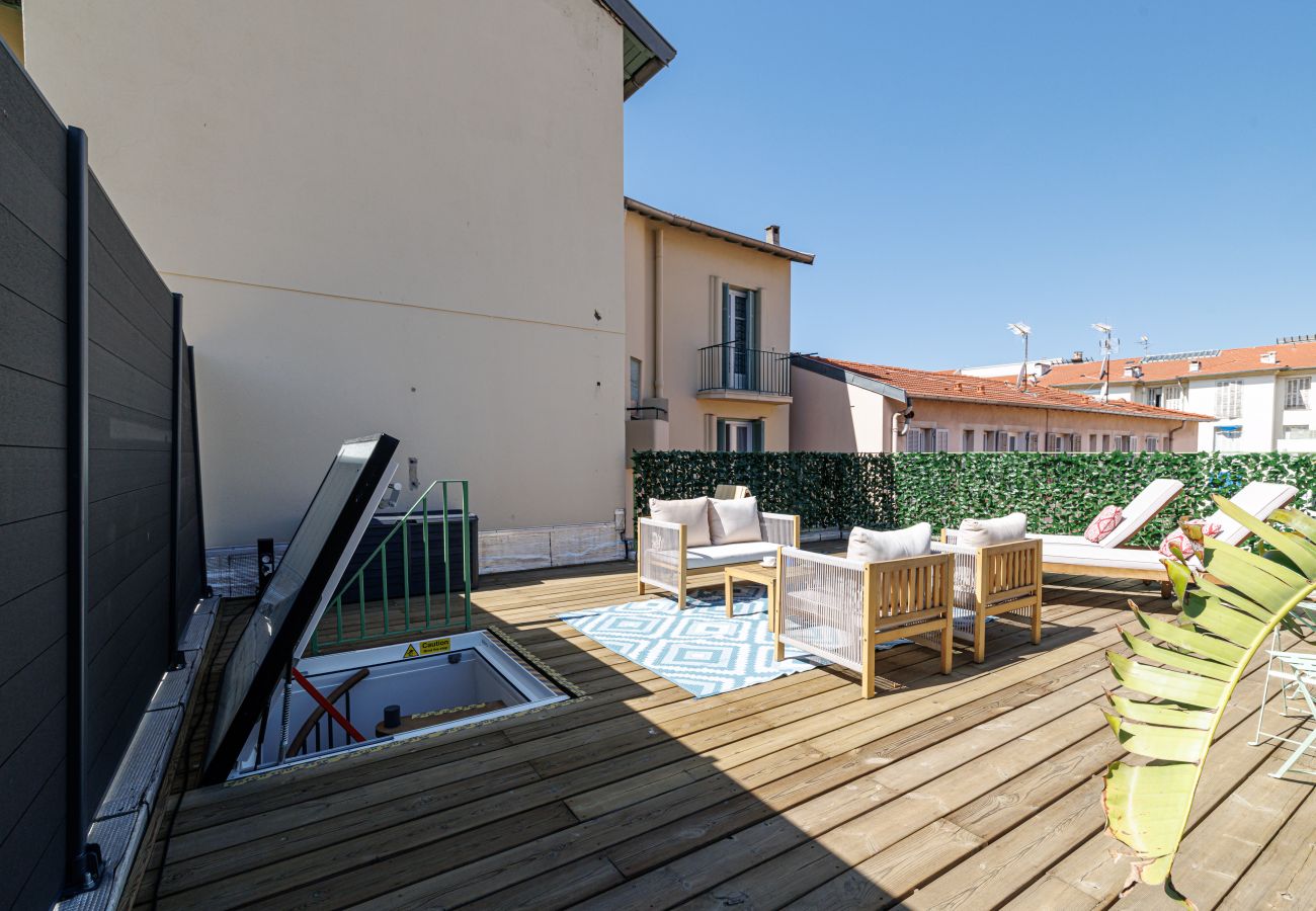 Apartment in Nice - Wide Open Sky Terrace 1 Bdr
