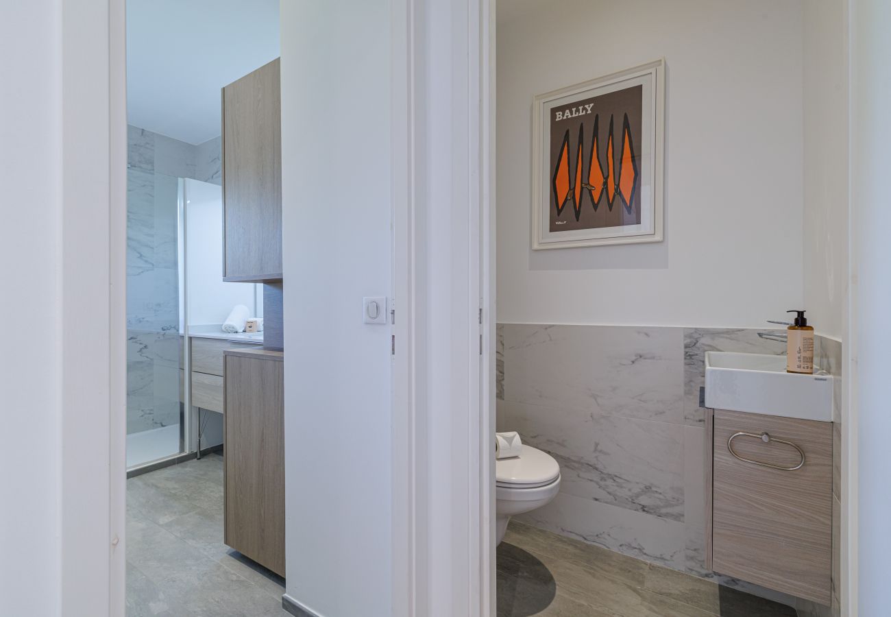 Apartment in Nice - Quiet & Open View - 1 Bdr Large Terrace