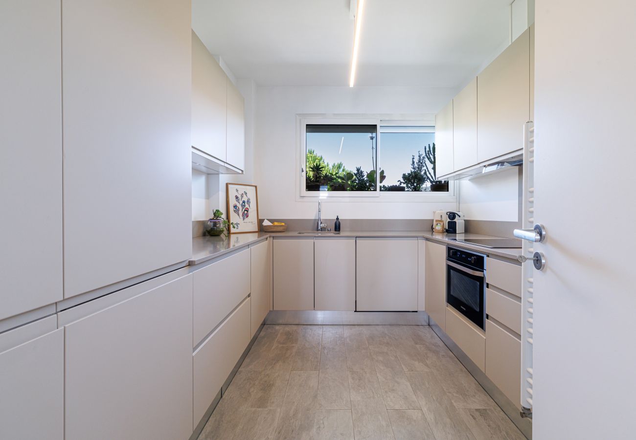 Apartment in Nice - Quiet & Open View - 1 Bdr Large Terrace