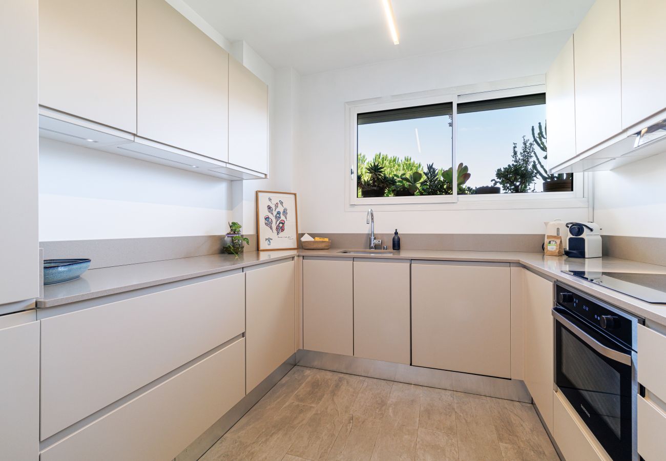 Apartment in Nice - Quiet & Open View - 1 Bdr Large Terrace