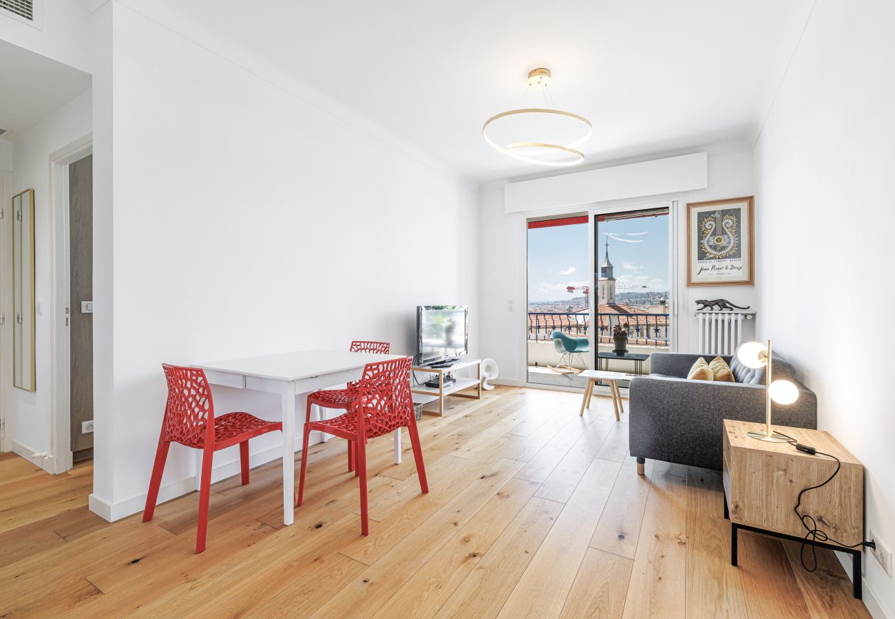Apartment in Nice - Quiet & Open View - 1 Bdr Large Terrace
