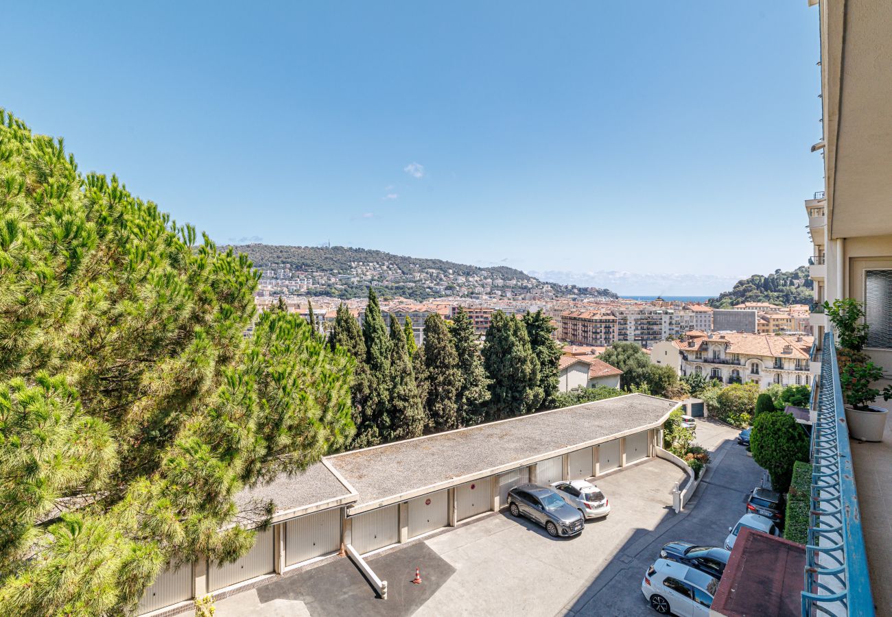 Apartment in Nice - Quiet & Open View - 1 Bdr Large Terrace