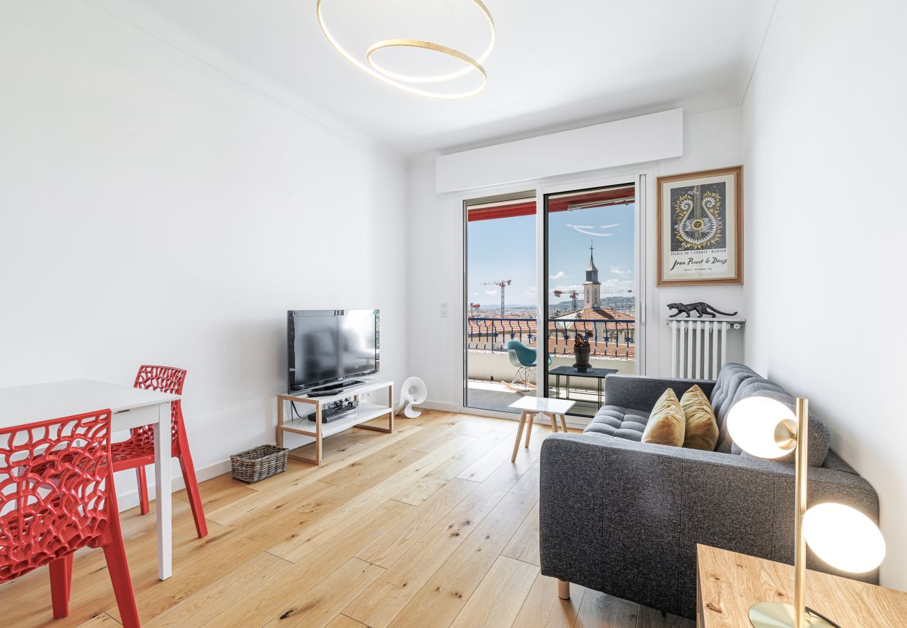 Apartment in Nice - Quiet & Open View - 1 Bdr Large Terrace