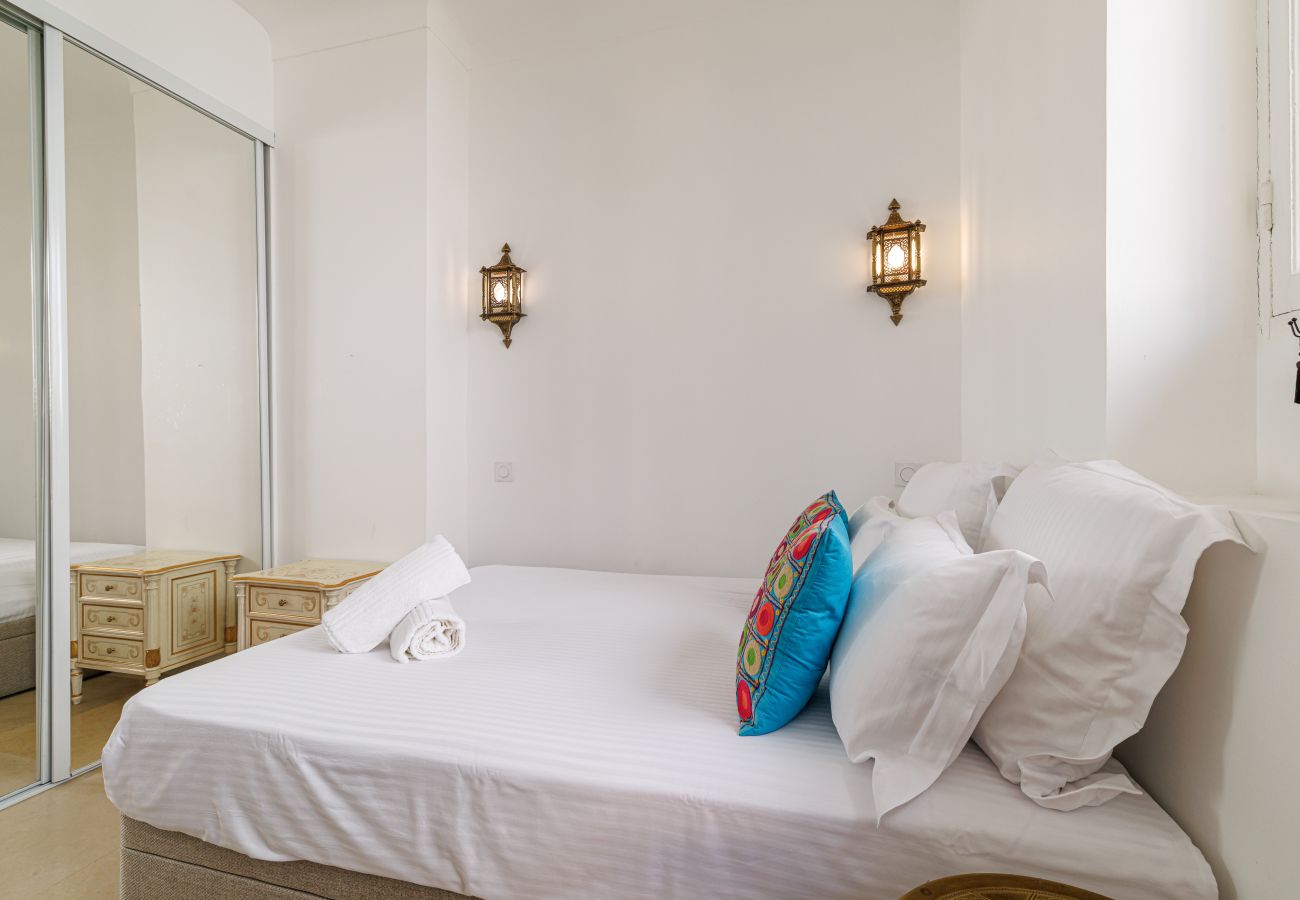 Apartment in Nice - Pretty 1 Bdr by the Sea