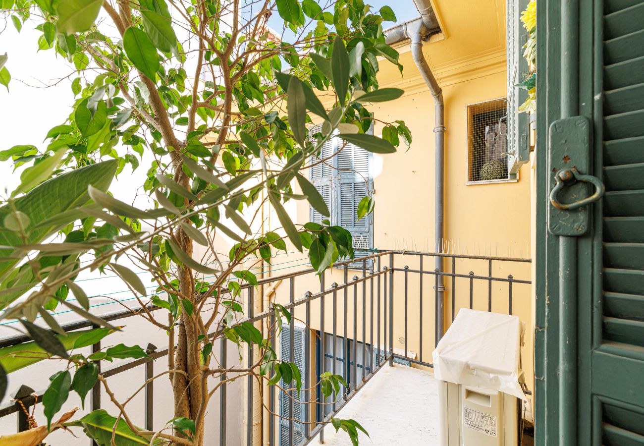 Apartment in Nice - Pretty 1 Bdr by the Sea