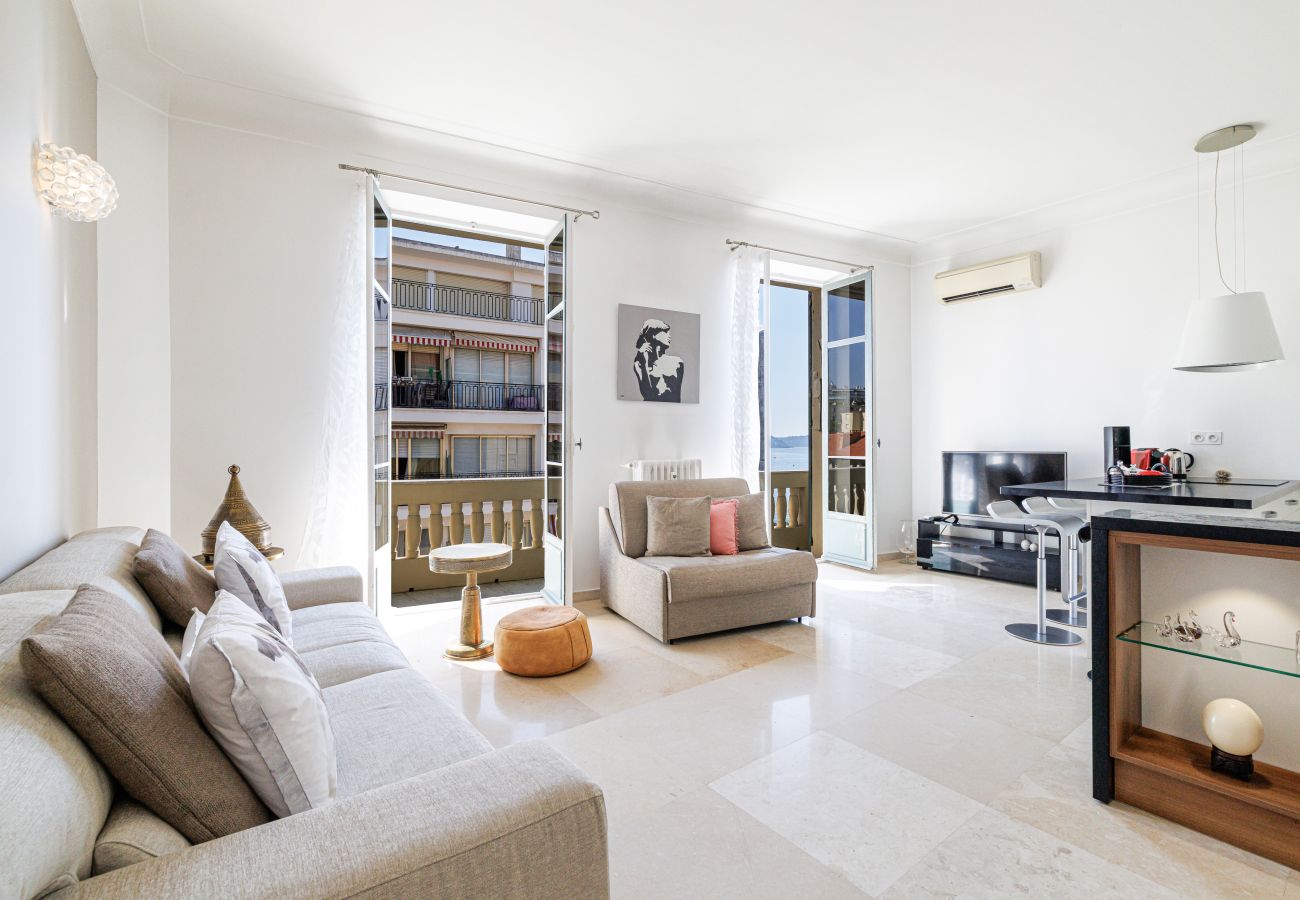 Apartment in Nice - Pretty 1 Bdr by the Sea