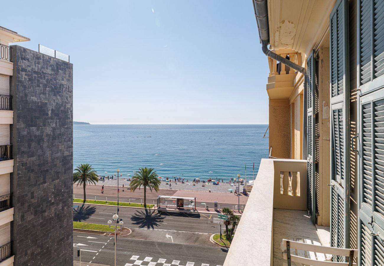 Apartment in Nice - Pretty 1 Bdr by the Sea