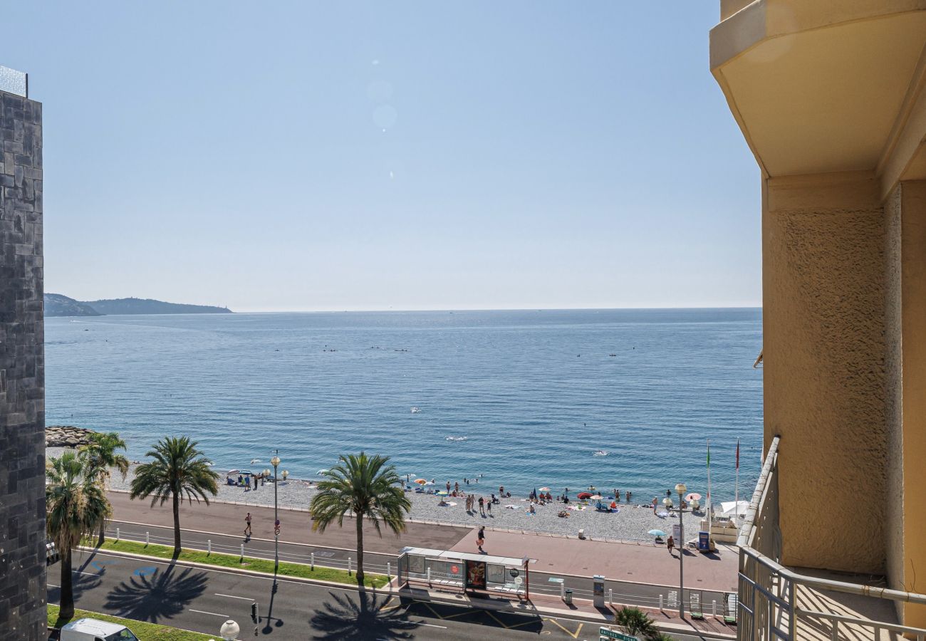 Apartment in Nice - Pretty 1 Bdr by the Sea
