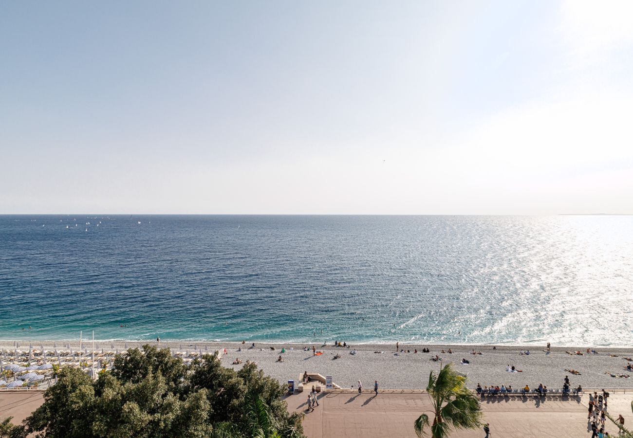 Apartment in Nice - Outstanding View on the Promenade - Awesome 2 Bdr Apartment in Nice - Outstanding View on the Promenade - Awesome 2 Bdr