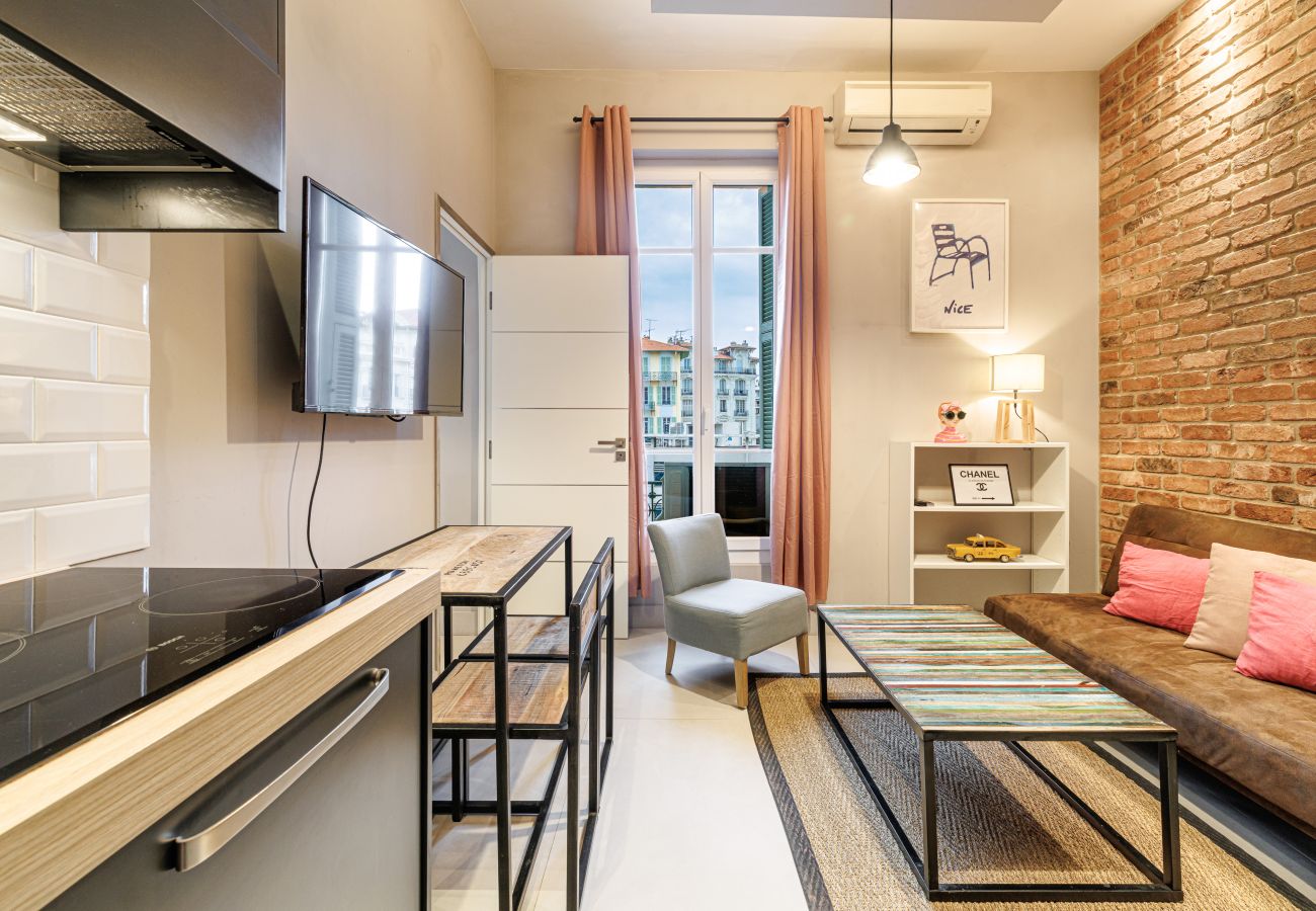 Apartment in Nice - Charming 1 Bdr Downtown