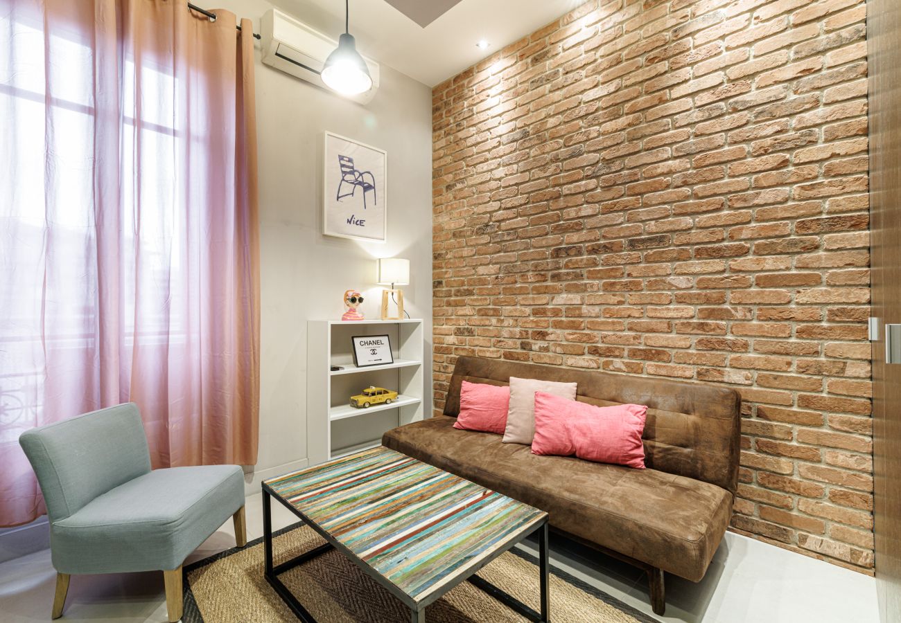 Apartment in Nice - Charming 1 Bdr Downtown