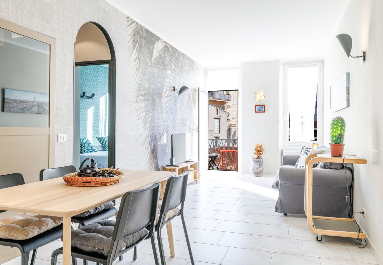 Apartment in Nice - Massena Street - Quiet 2 Bdr & Balcony