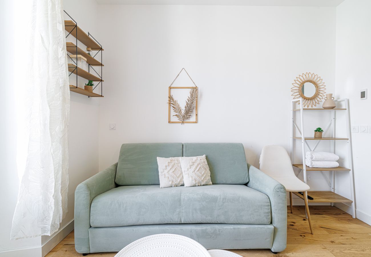 Studio in Nice - Bright & Charming City Center Studio