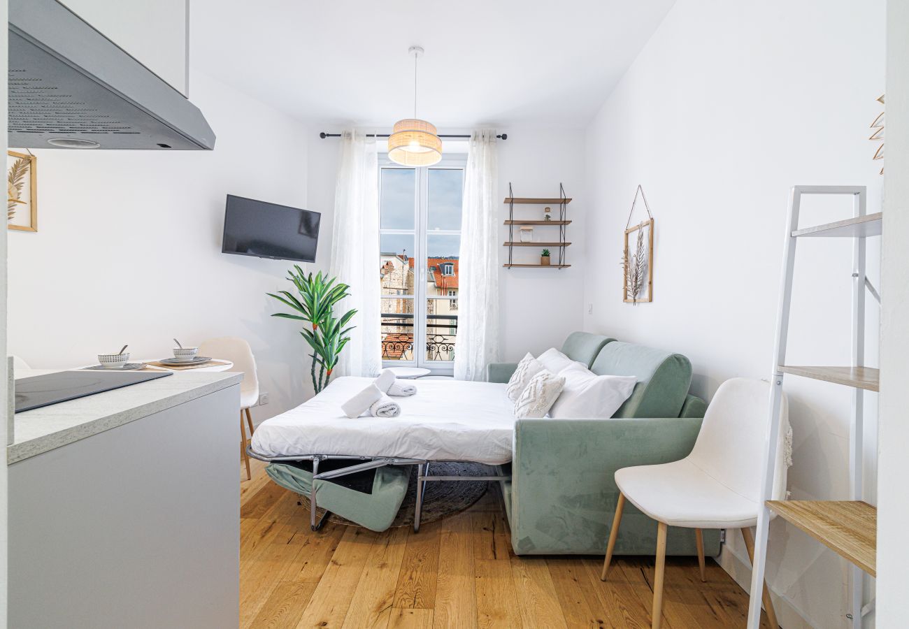 Studio in Nice - Bright & Charming City Center Studio