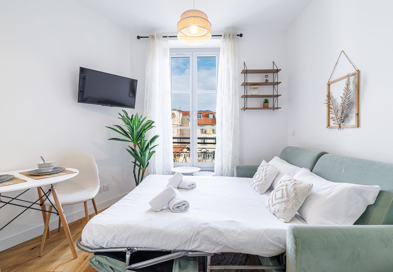 Studio in Nice - Bright & Charming City Center Studio