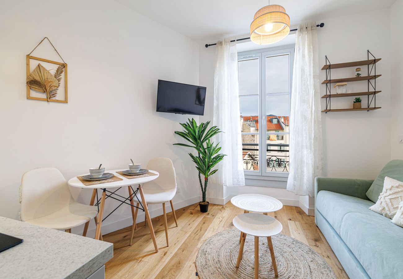 Studio in Nice - Bright & Charming City Center Studio