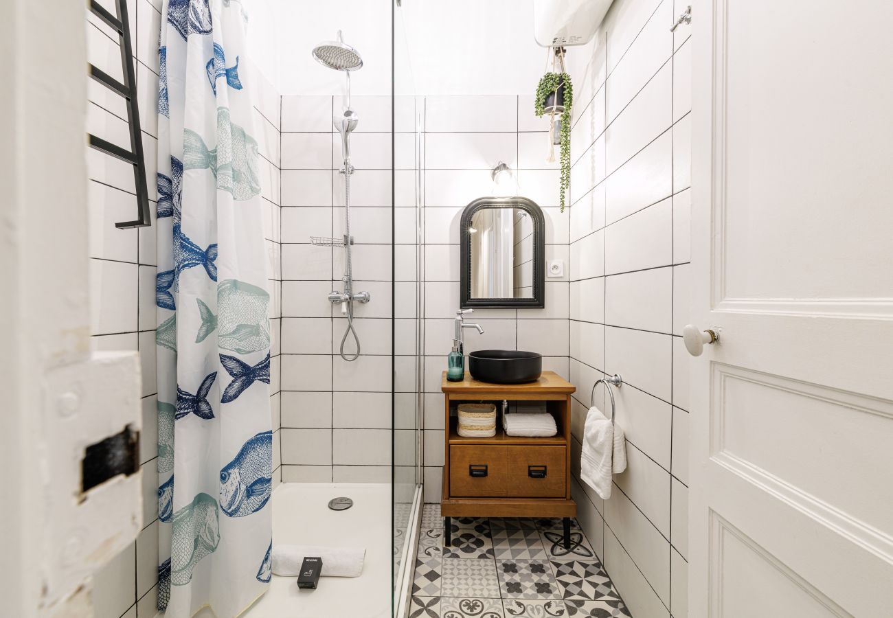 Apartment in Nice - Large 2 Bdr City Center close to Train Station