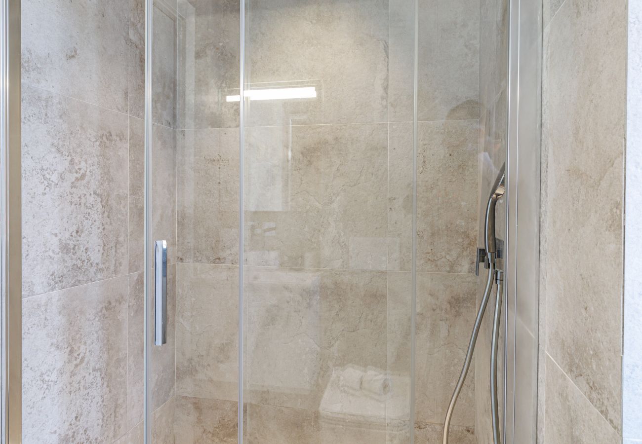 Studio in Nice - Cozy Studio in Nice Harbor - Garibaldi Square