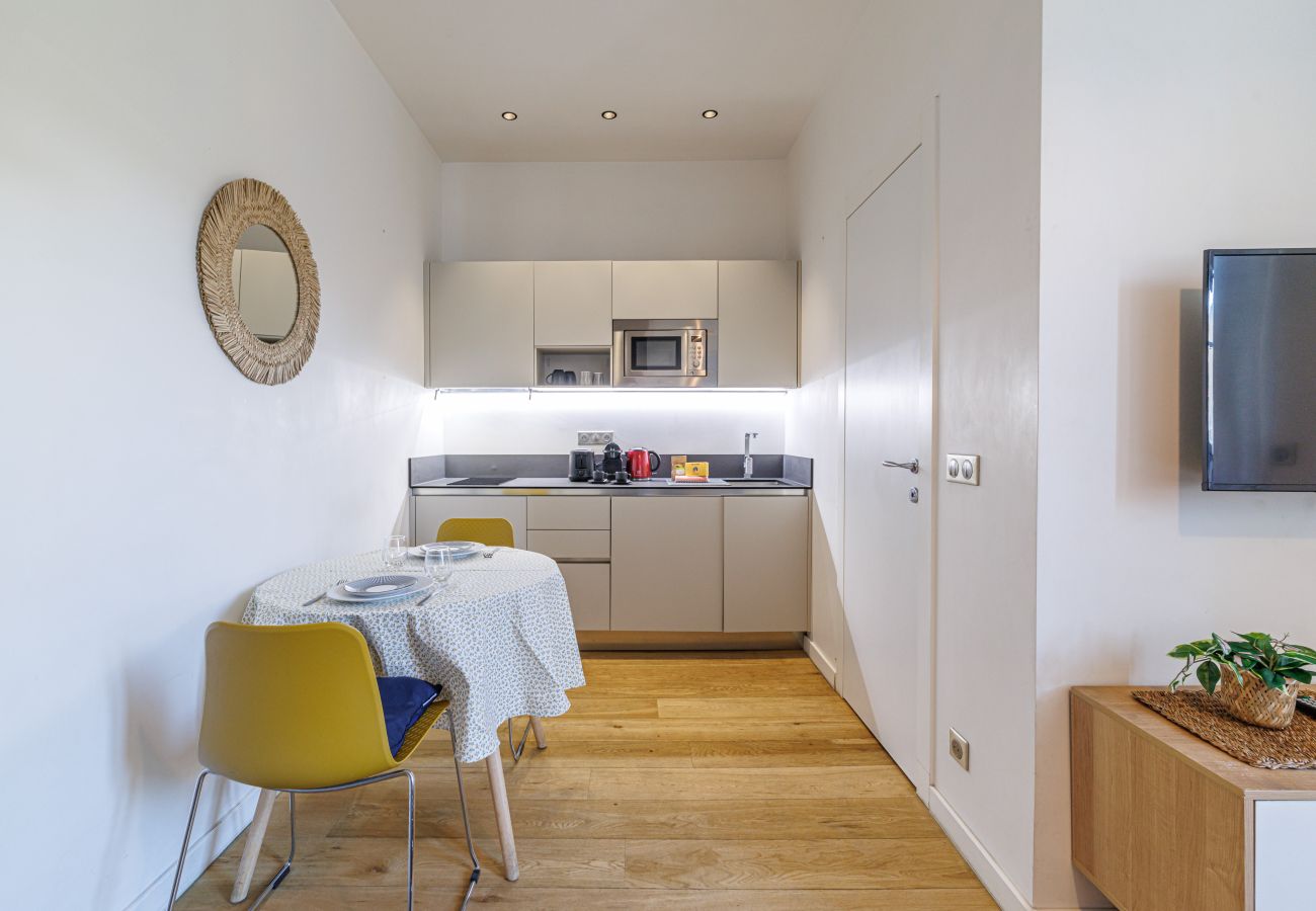 Studio in Nice - Cozy Studio in Nice Harbor - Garibaldi Square