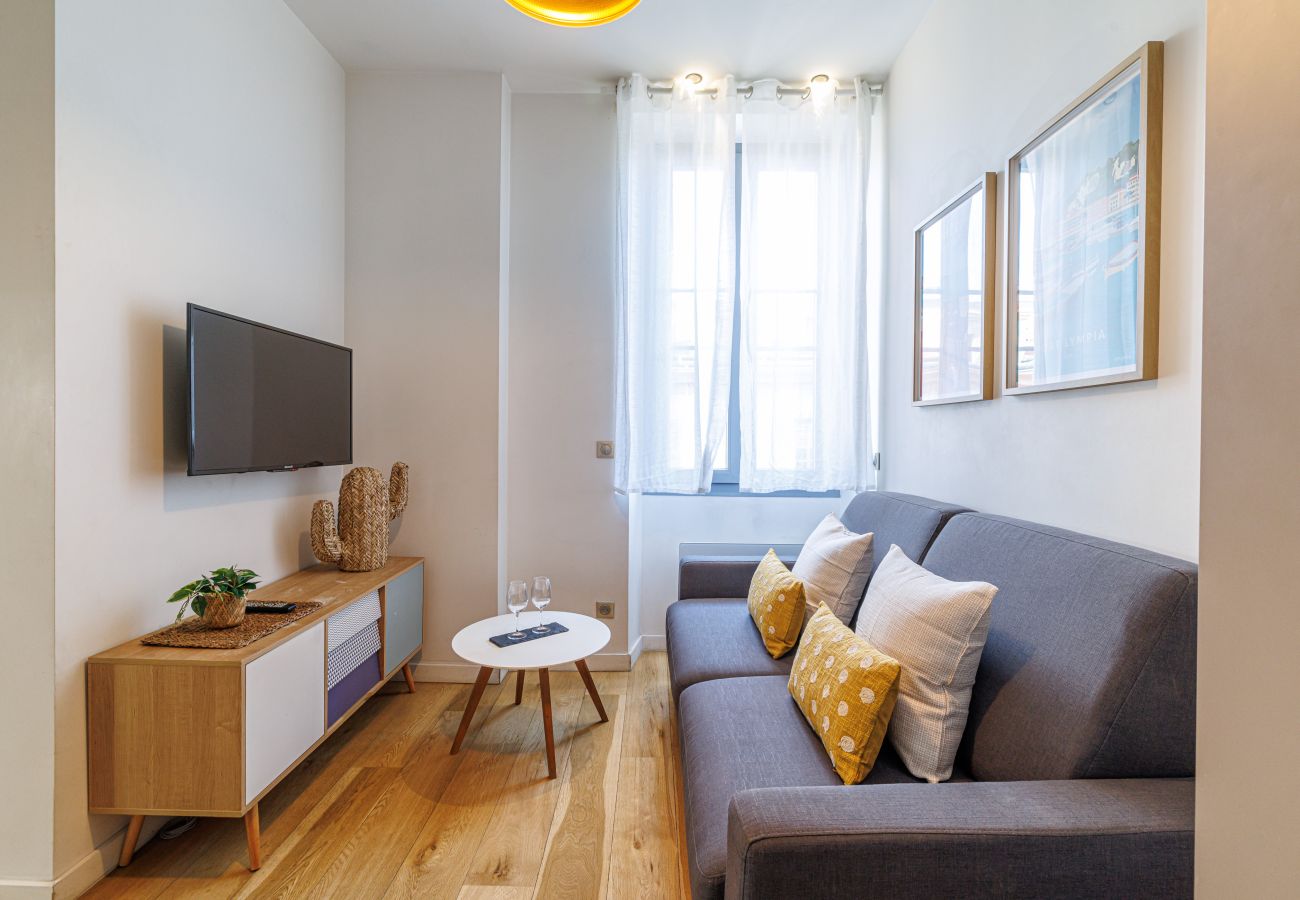 Studio in Nice - Cozy Studio in Nice Harbor - Garibaldi Square