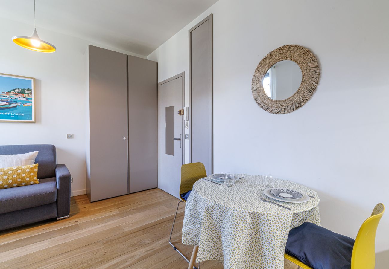 Studio in Nice - Cozy Studio in Nice Harbor - Garibaldi Square