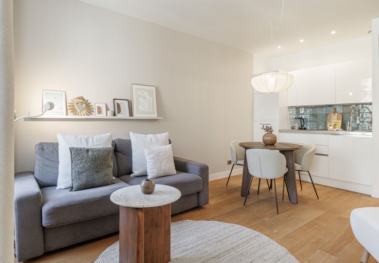 Studio in Nice - Bright Studio in Nice Port - Garibaldi Square