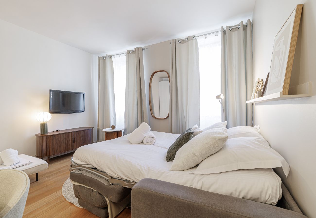 Studio in Nice - Bright Studio in Nice Port - Garibaldi Square