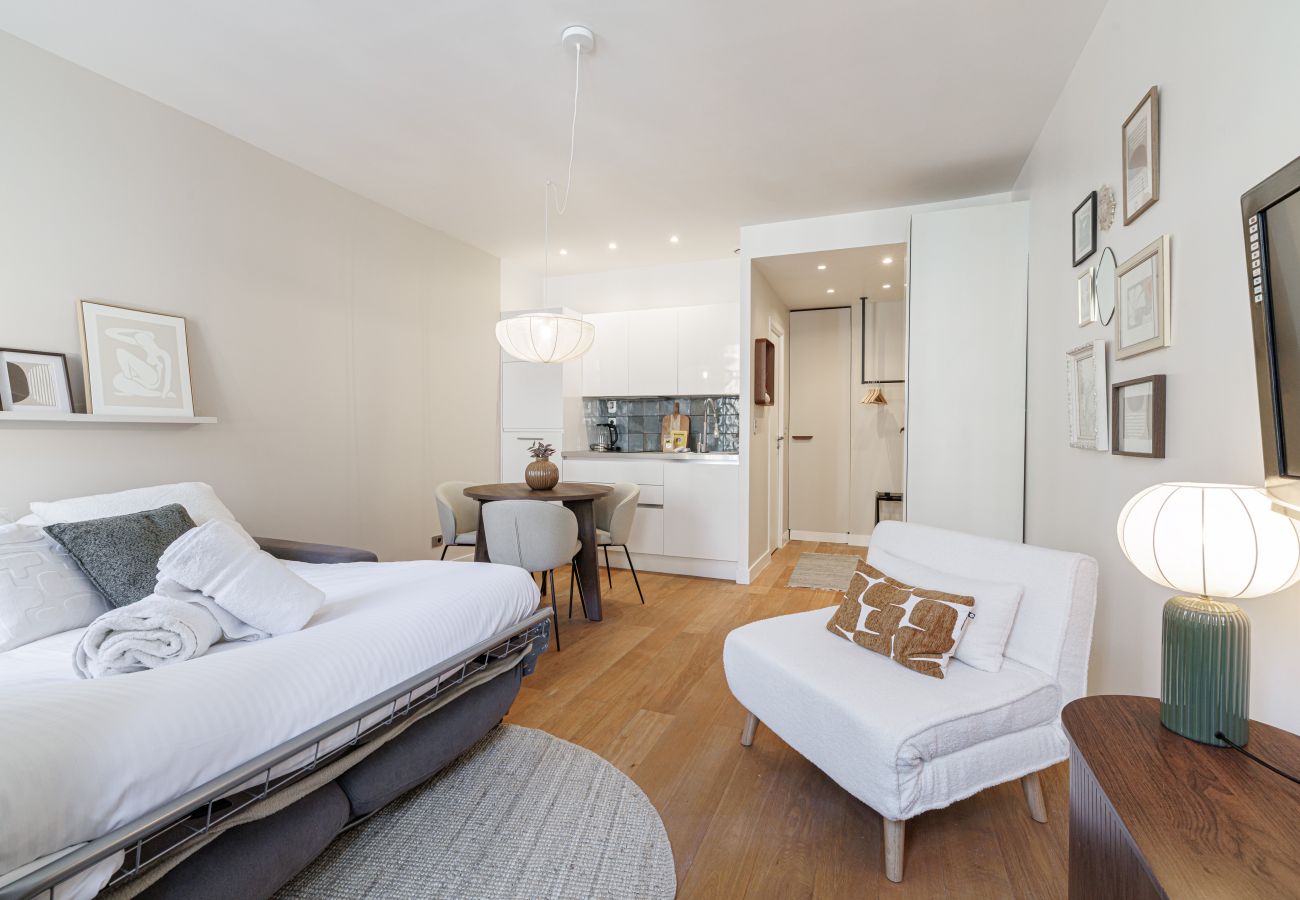 Studio in Nice - Bright Studio in Nice Port - Garibaldi Square