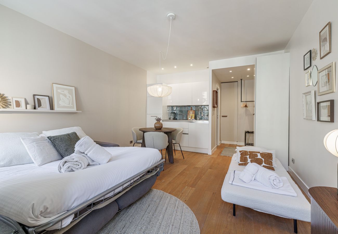 Studio in Nice - Bright Studio in Nice Port - Garibaldi Square