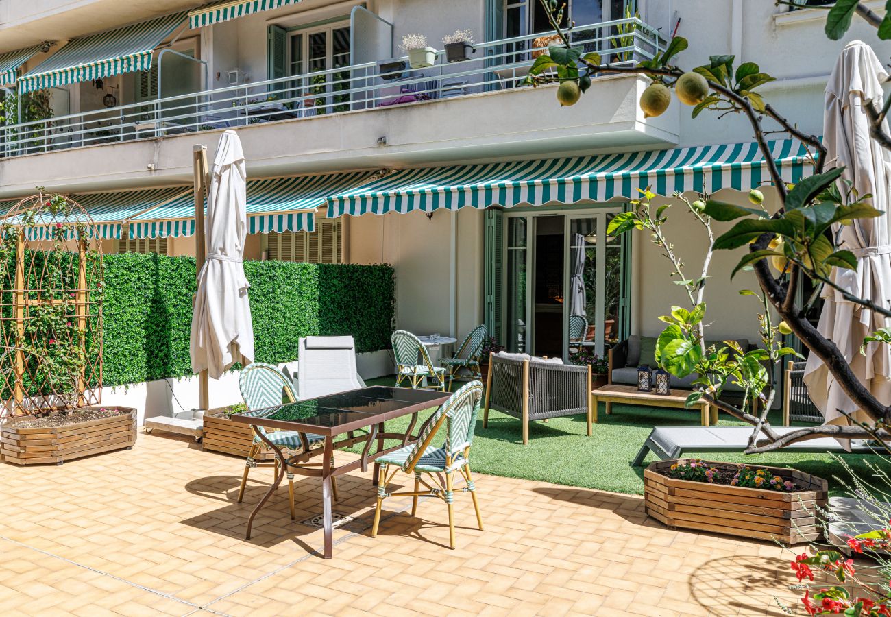 Apartment in Nice - Peaceful 1 Bdr, Large Sunny Terrace