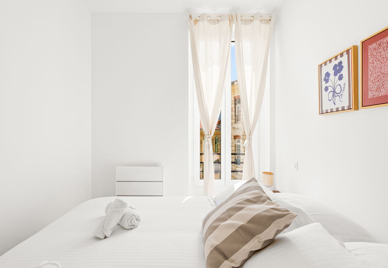 Apartment in Nice - Bright & Charming 1 Bedroom