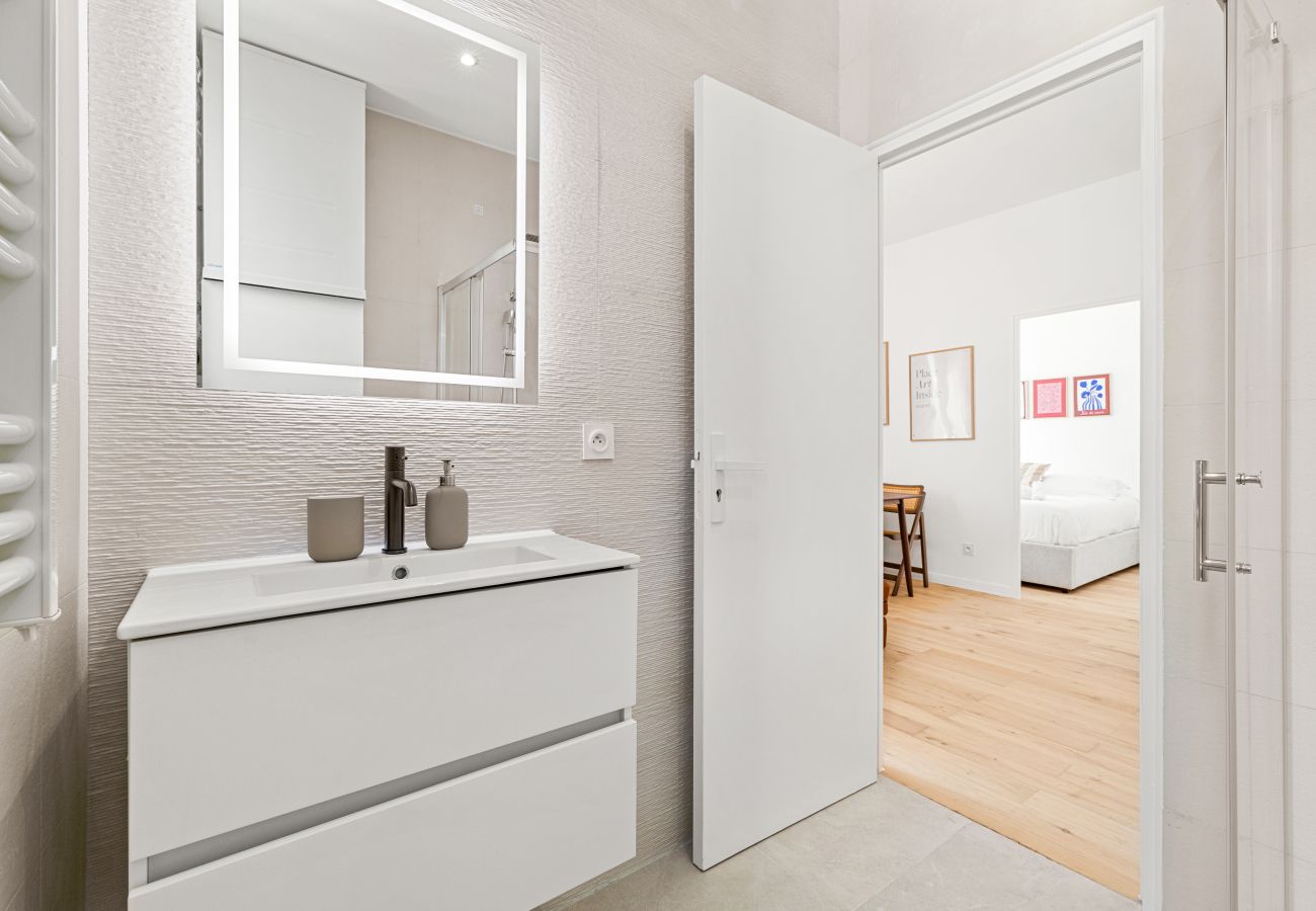 Apartment in Nice - Bright & Charming 1 Bedroom
