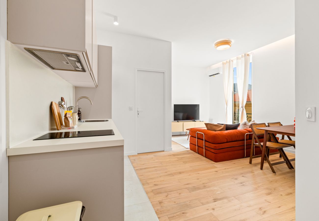 Apartment in Nice - Bright & Charming 1 Bedroom