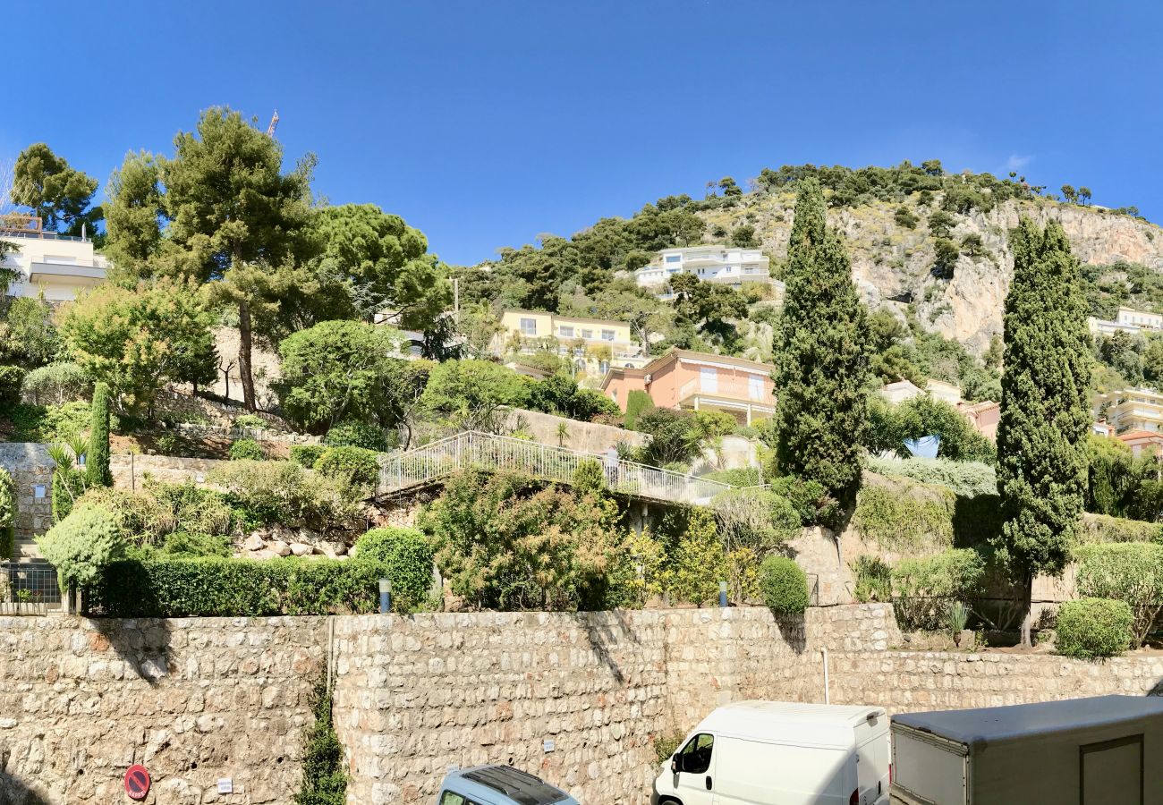 Appartement à Villefranche-sur-Mer - Magnifique Vue Mer, 2 Chambres - Piscine et Garage