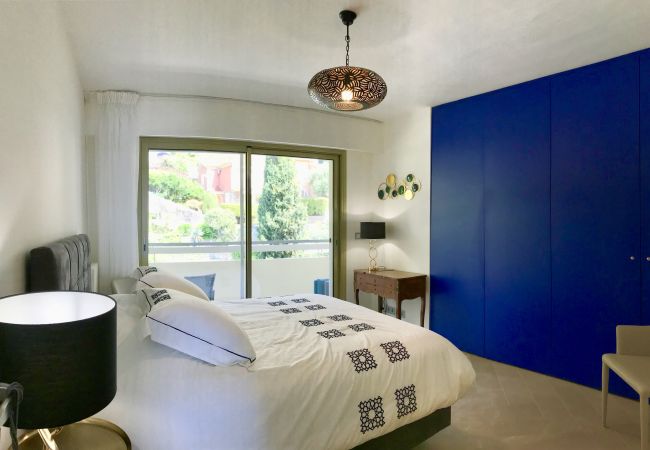 Appartement à Villefranche-sur-Mer - Extraordinaire Vue Mer, 1 Chambre - Piscine & Garage Appartement à Villefranche-sur-Mer - Extraordinaire Vue Mer, 1 Chambre - Piscine & Garage
