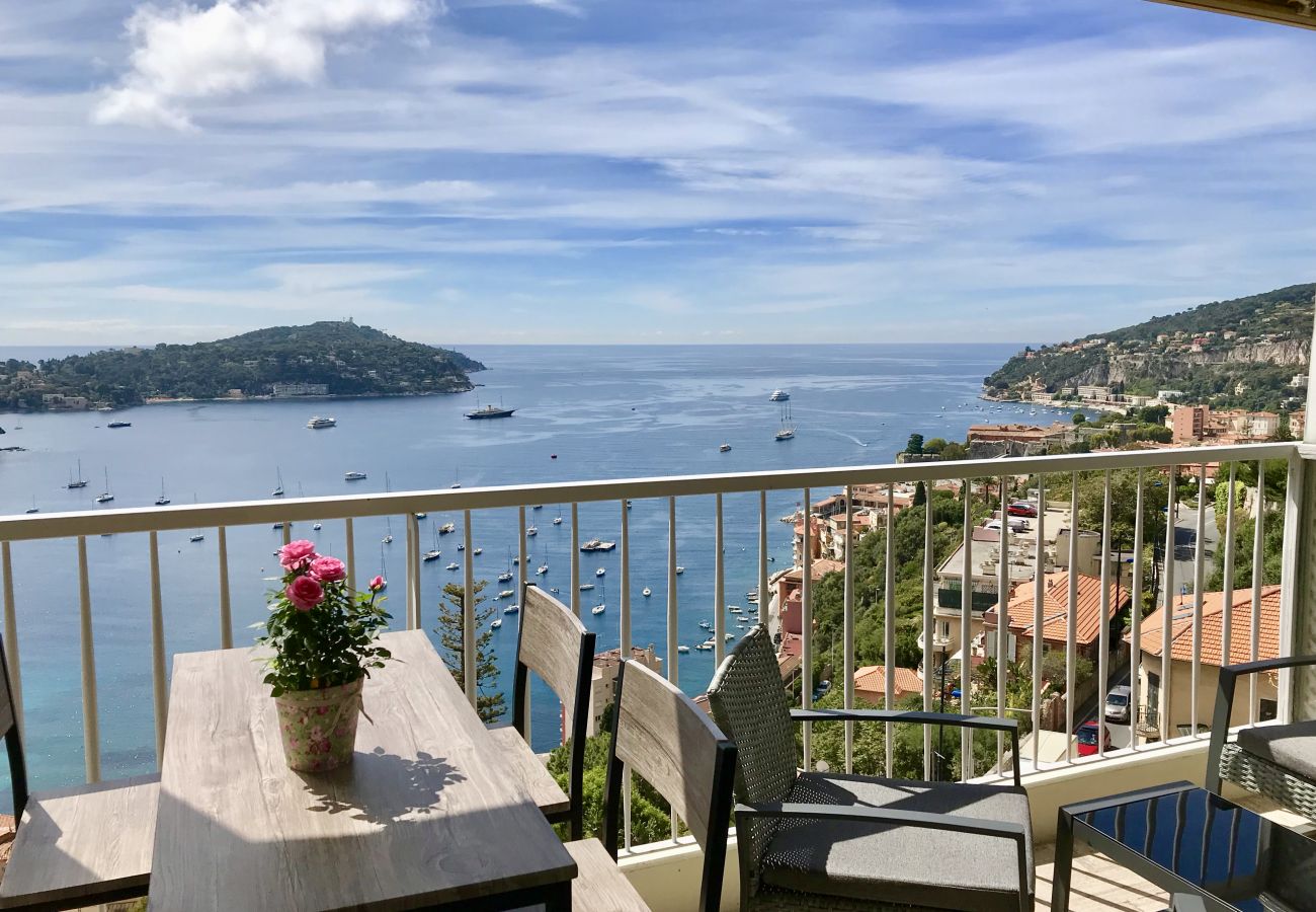 Appartement à Villefranche-sur-Mer - Extraordinaire Vue Mer, 1 Chambre - Piscine & Garage