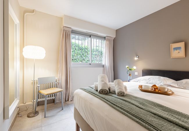 Appartement à Villefranche-sur-Mer - Vue mer, 2 Chambres, Jardin, Piscine & Parking Appartement à Villefranche-sur-Mer - Vue mer, 2 Chambres, Jardin, Piscine & Parking