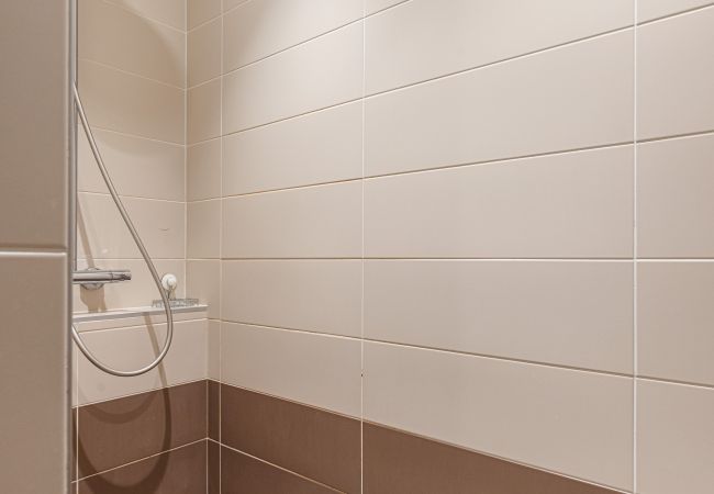 Appartement à Villefranche-sur-Mer - Vue mer, 2 Chambres, Jardin, Piscine & Parking Appartement à Villefranche-sur-Mer - Vue mer, 2 Chambres, Jardin, Piscine & Parking