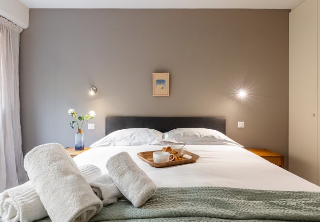 Appartement à Villefranche-sur-Mer - Vue mer, 2 Chambres, Jardin, Piscine & Parking Appartement à Villefranche-sur-Mer - Vue mer, 2 Chambres, Jardin, Piscine & Parking