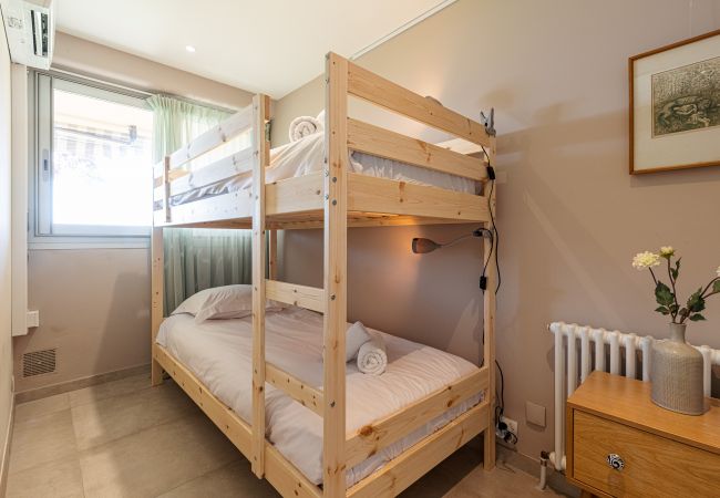 Appartement à Villefranche-sur-Mer - Vue mer, 2 Chambres, Jardin, Piscine & Parking Appartement à Villefranche-sur-Mer - Vue mer, 2 Chambres, Jardin, Piscine & Parking