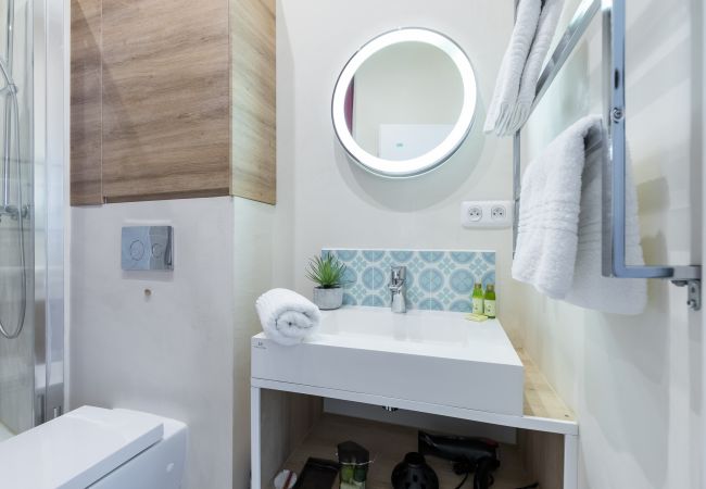 Appartement à Nice - Joli 2 Pièces Vieille Ville – Vue sur les jardins Appartement à Nice - Joli 2 Pièces Vieille Ville – Vue sur les jardins