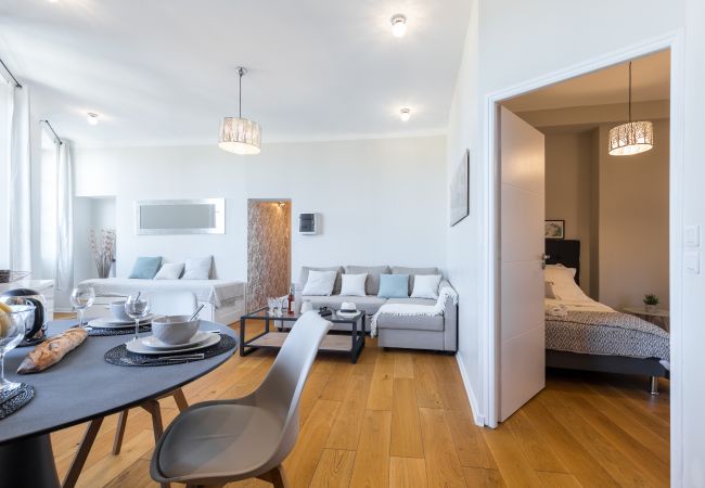 Appartement à Nice - Joli 2 Pièces Vieille Ville – Vue sur les jardins Appartement à Nice - Joli 2 Pièces Vieille Ville – Vue sur les jardins