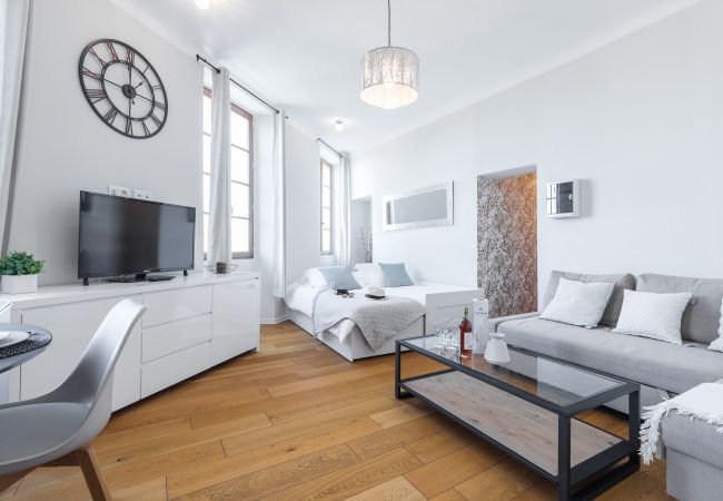 Appartement à Nice - Joli 2 Pièces Vieille Ville – Vue sur les jardins Appartement à Nice - Joli 2 Pièces Vieille Ville – Vue sur les jardins