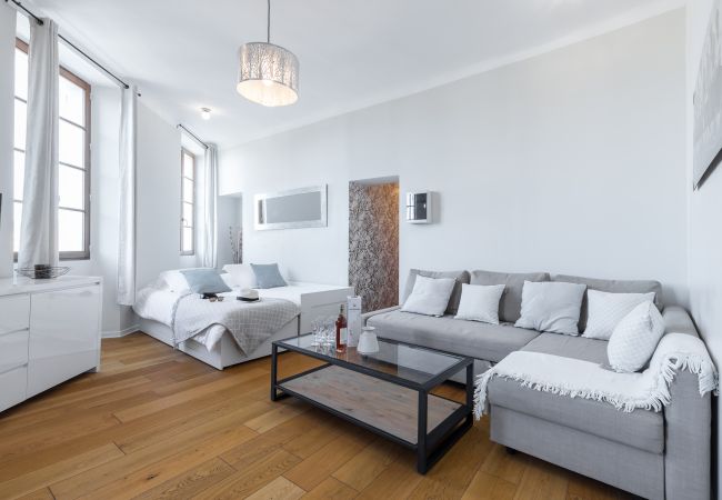 Appartement à Nice - Joli 2 Pièces Vieille Ville – Vue sur les jardins Appartement à Nice - Joli 2 Pièces Vieille Ville – Vue sur les jardins