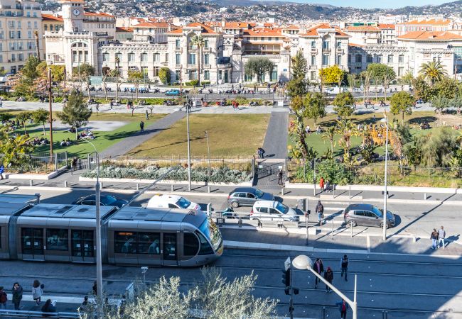 Appartement à Nice - Joli 2 Pièces Vieille Ville – Vue sur les jardins Appartement à Nice - Joli 2 Pièces Vieille Ville – Vue sur les jardins