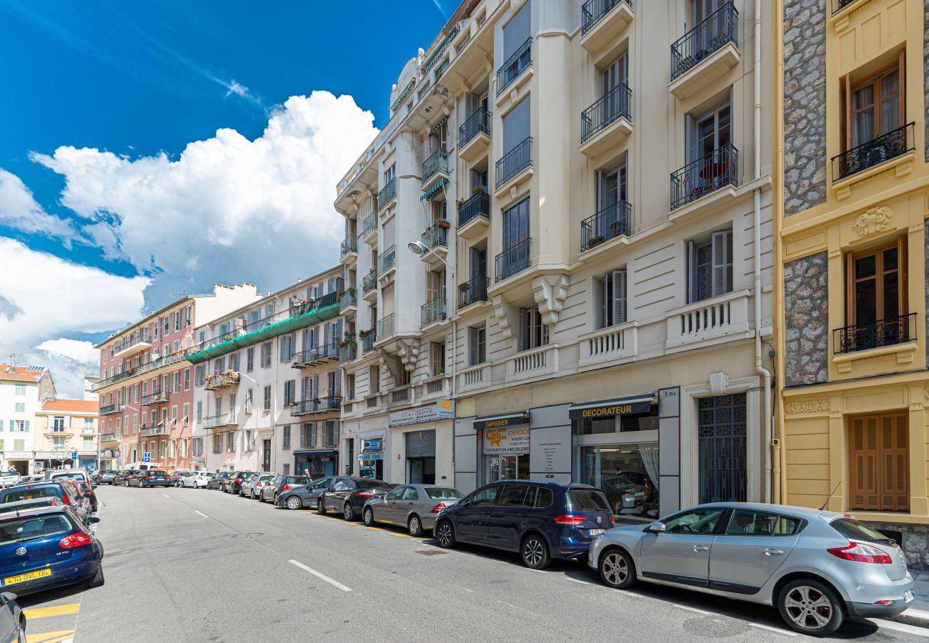 Appartement à Nice - Cosy 3 Pièces avec Terrasse proche Place Garibaldi