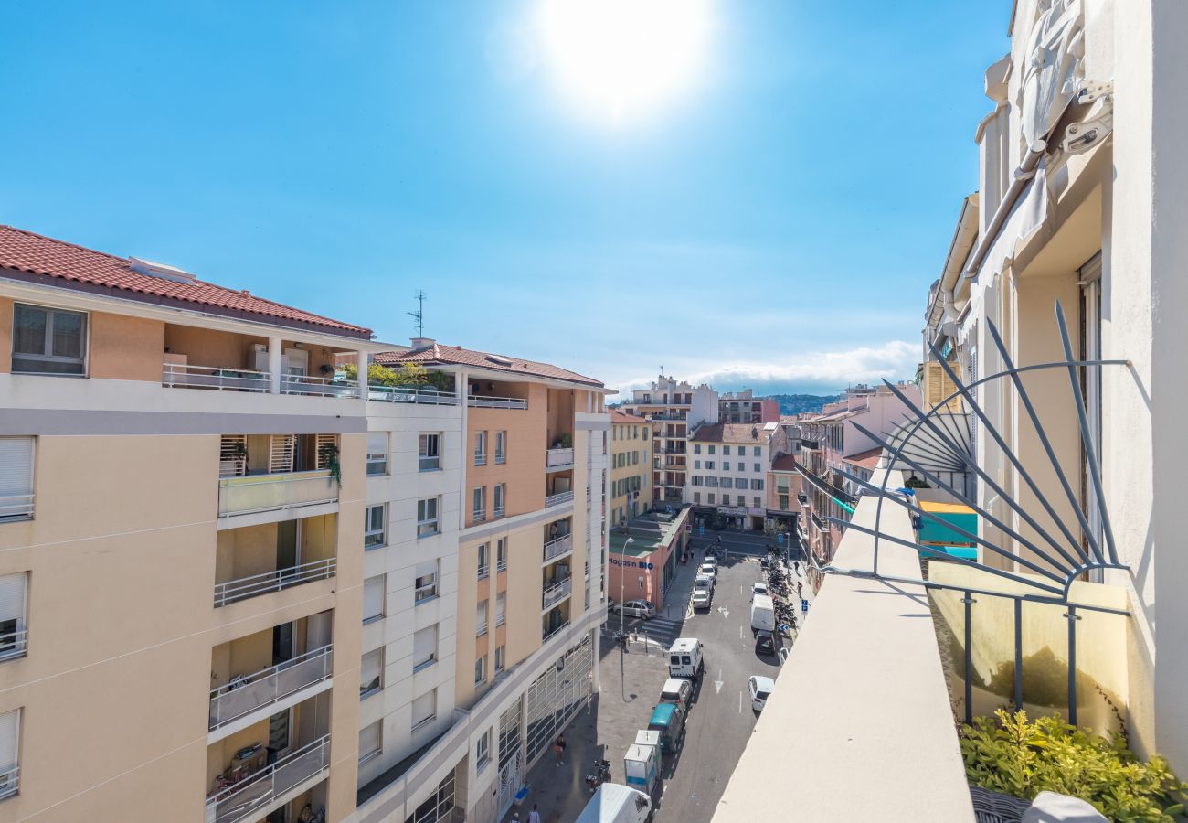 Appartement à Nice - Cosy 3 Pièces avec Terrasse proche Place Garibaldi