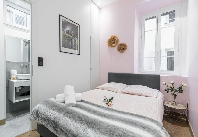 Appartement à Nice - Place Garibaldi - Cosy 2 pièces Climatisé Appartement à Nice - Place Garibaldi - Cosy 2 pièces Climatisé