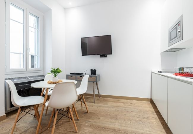 Appartement à Nice - Place Garibaldi - Cosy 2 pièces Climatisé Appartement à Nice - Place Garibaldi - Cosy 2 pièces Climatisé